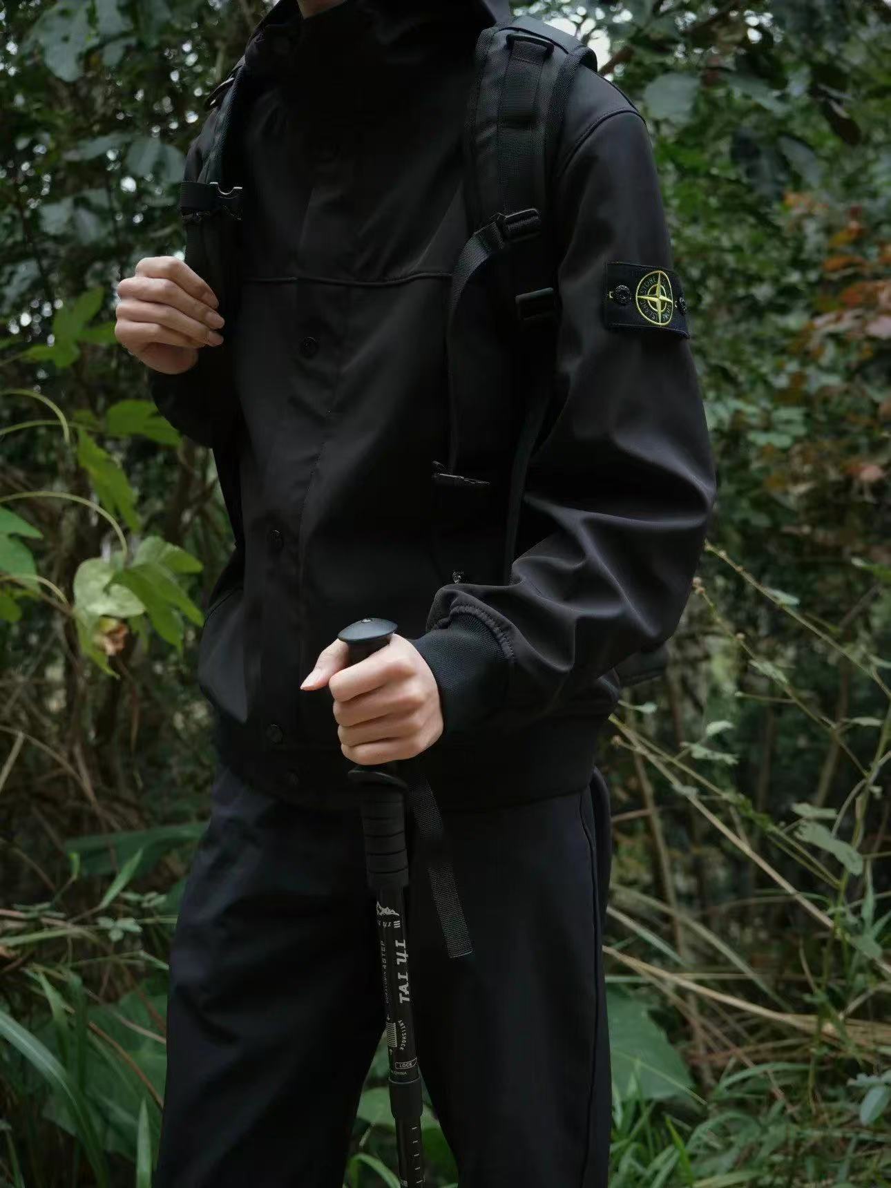 stone island冲锋夹克 黑色