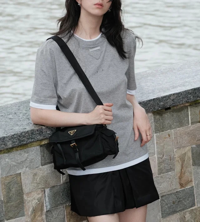 Item ID 9069 PRA Enamel Metal Triangle Logo Nylon Shoulder Cross Shoulder Handbag Black Large Women's Edition
