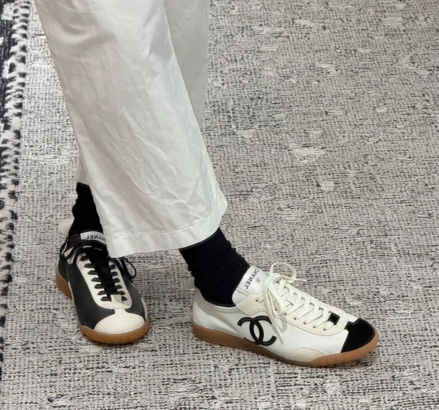 Item ID 9084 CHANE1 embossed calf leather suede effect round toe lace up low cut life and leisure training shoes 1cm