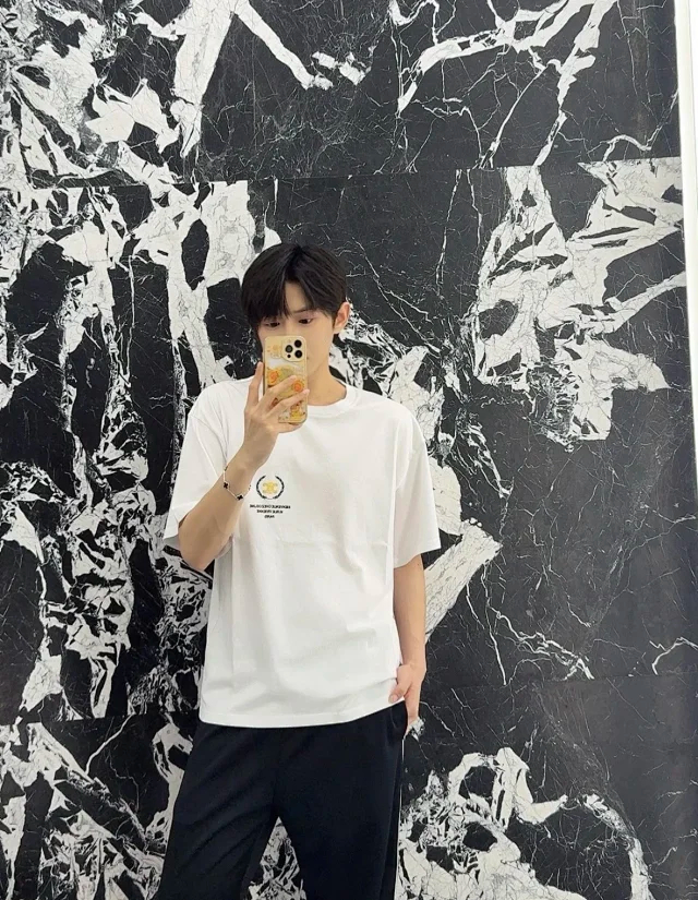 Item ID 9085 CHANE1 Suede Soft Long staple Cotton Fabric Round Neck Logo Embroidered Short Sleeve T-shirt