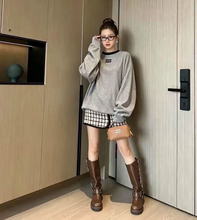 Item ID 9107 M1UM1U Autumn Lazy Style  Fixed-dyed Flower Grey Main Fabric, Long-sleeved Cotton Loose Knitted Dropped Shoulder Sleeve, Long-sleeved T-shirt