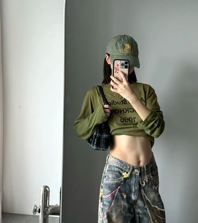 Item ID 9114 Acne 1996 Series Classic Chest Retro Logo Pattern Round Neck Long Sleeve T-shirt