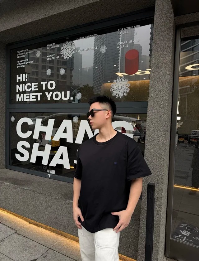 Item ID 9022 CE Triomphe Cotton Knitted Loose Round Neck Short Sleeve T-shirt