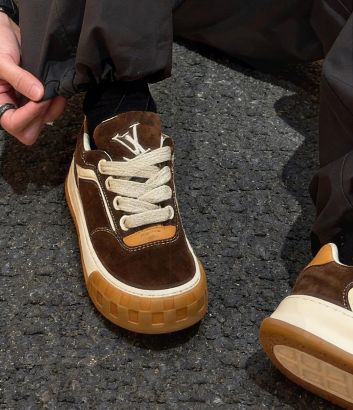 Item ID 9036 1V High end custom Tilted suede calf leather round toe lace up biscuit shoes low top board shoes