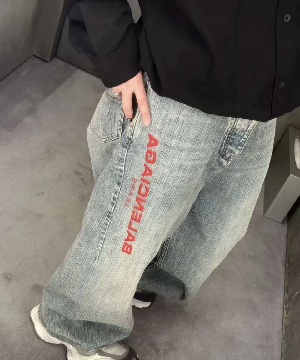 BLCG 3D Embroidered Loose Jeans