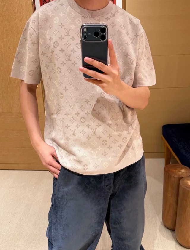 Item ID 9034 1V Early Spring Men's Series Full Print Old Flowers MONOGRAM Round Neck Shirt Jacquard Pattern Short Sleeve