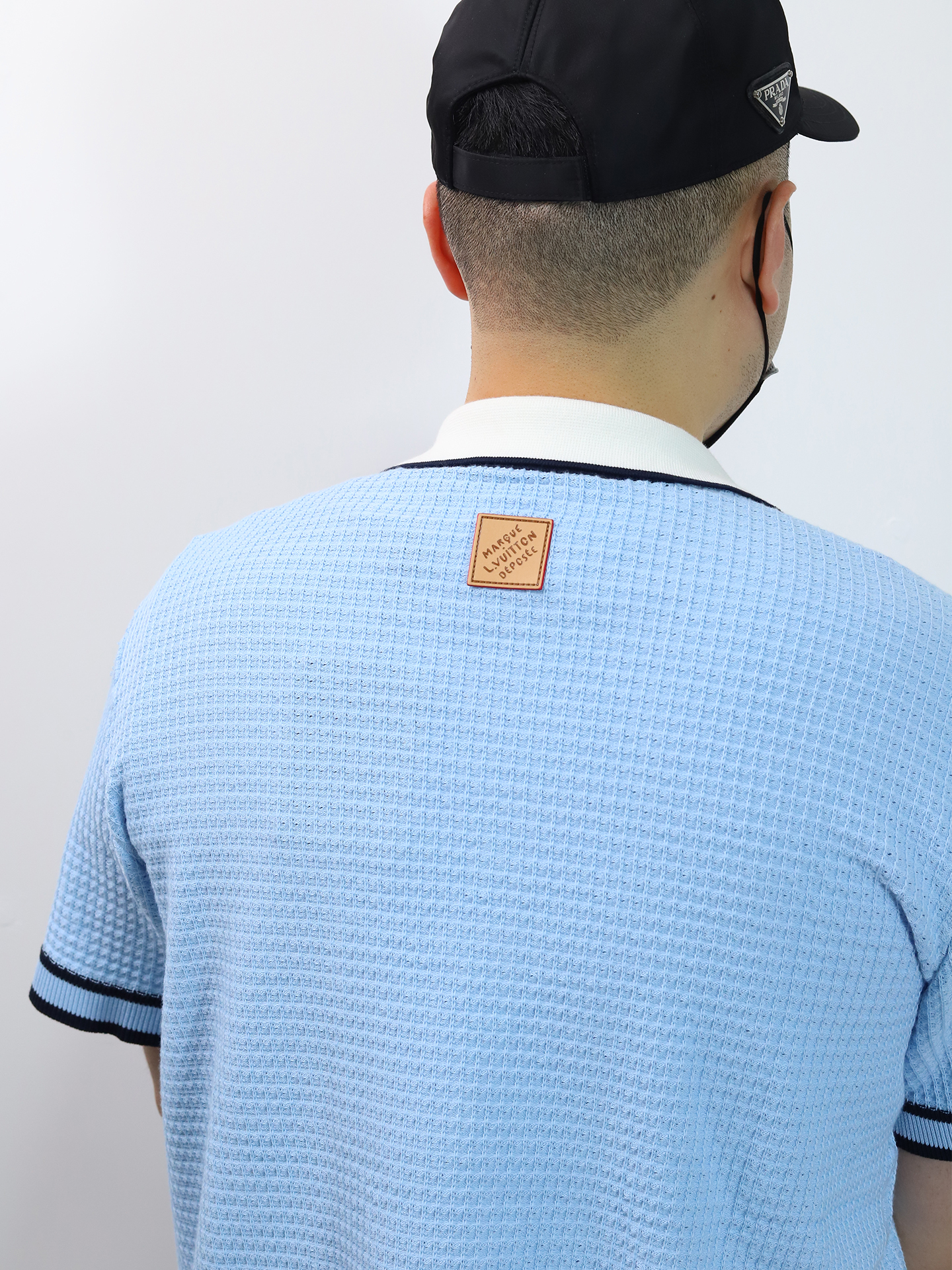 1V waffle knit shirt