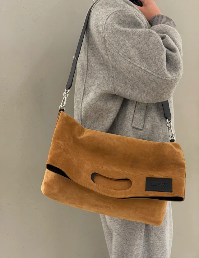 Item ID 9088 LOE Bob special structure hand-held hollowshoulder bag imported thick suede foldable design leather patch cowhide