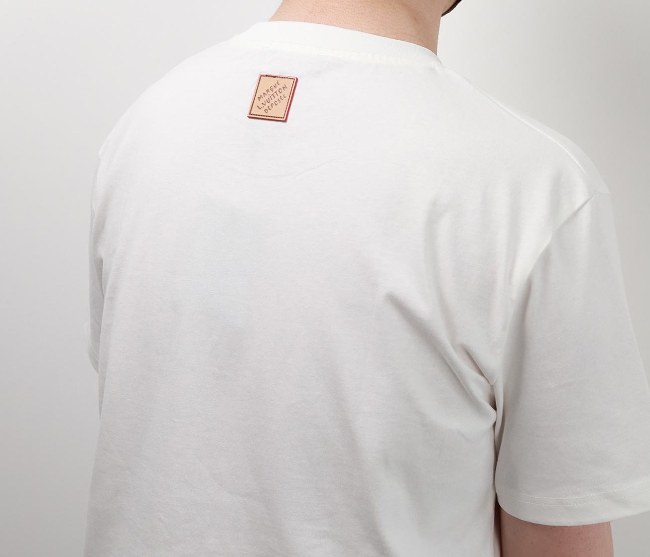 1V Coconut tree embroidery tee