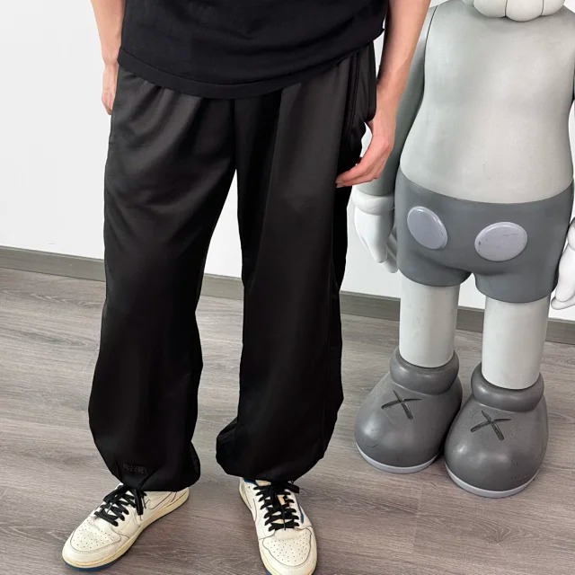 Item ID 9026 MM6 Numeric Signature Zipper Legged Woven Sports Pants