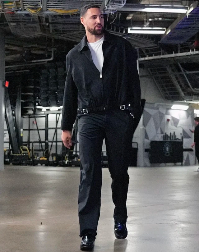Item ID 9103 LOE FW25 runway collection full set of hardware mold opening custom brand leather label, wool silk belt, lapel, pure color zipper opening jacket