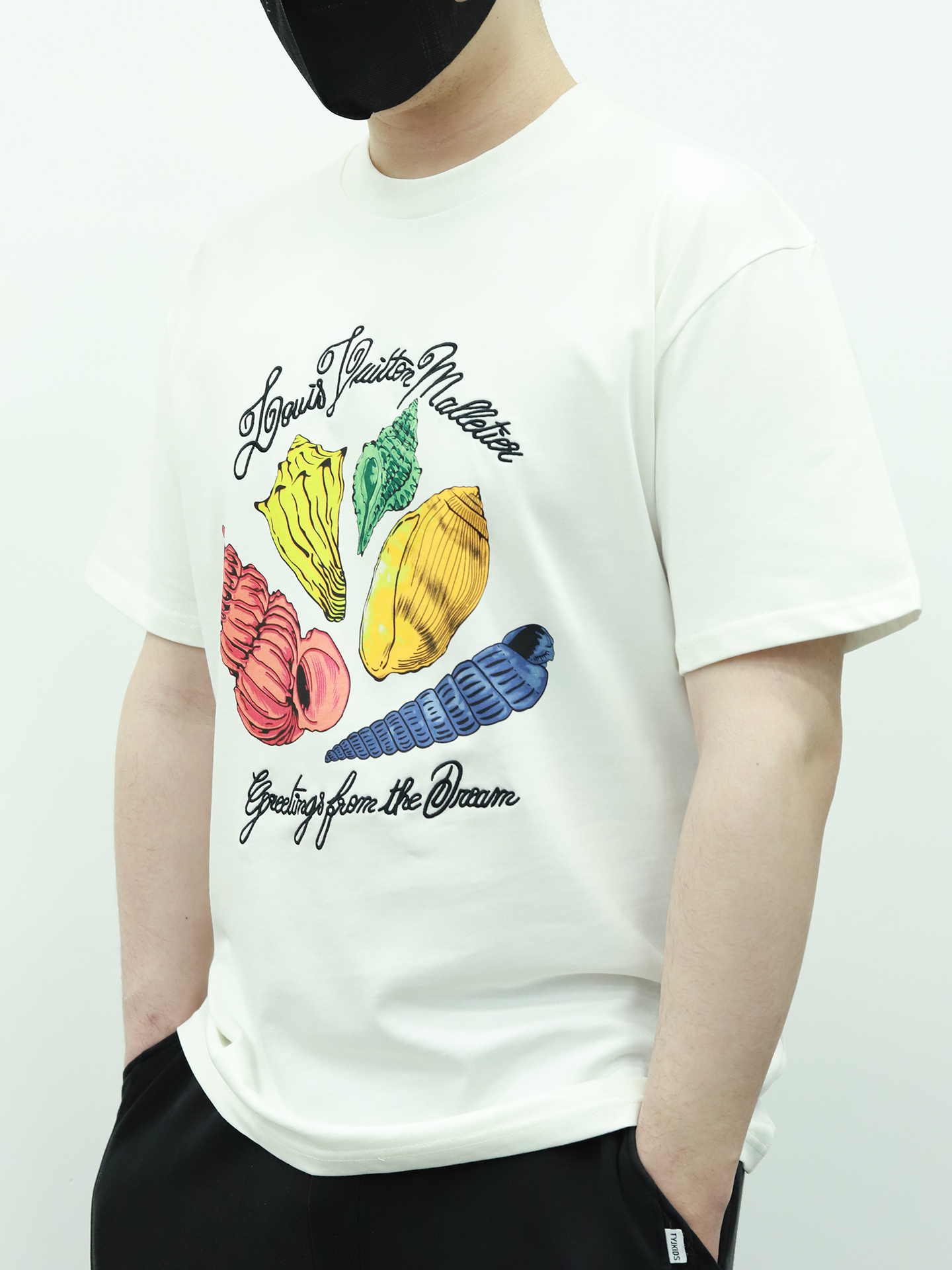 1V Conch Embroidery T-shirt