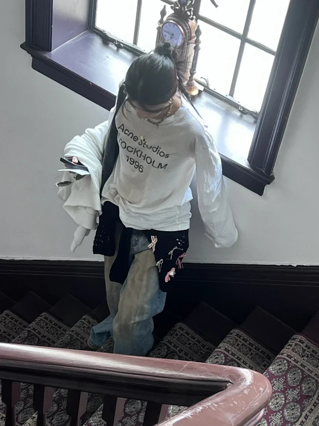 Acne Letter print round neck off shoulder long sleeved shirt