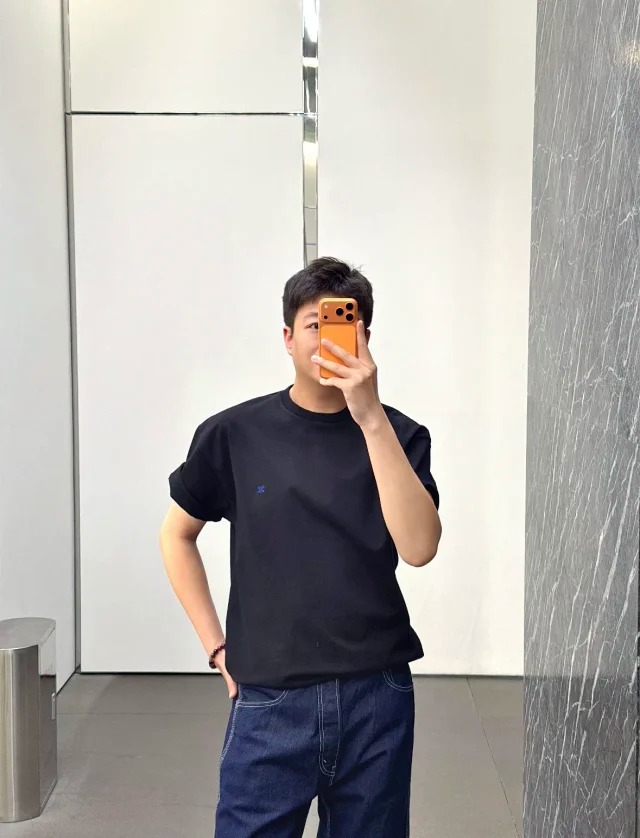 Item ID 9022 CE Triomphe Cotton Knitted Loose Round Neck Short Sleeve T-shirt