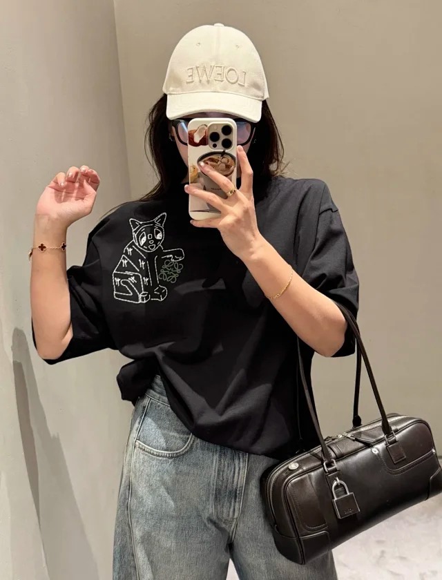 Loe Ceramic vase loose short sleeved