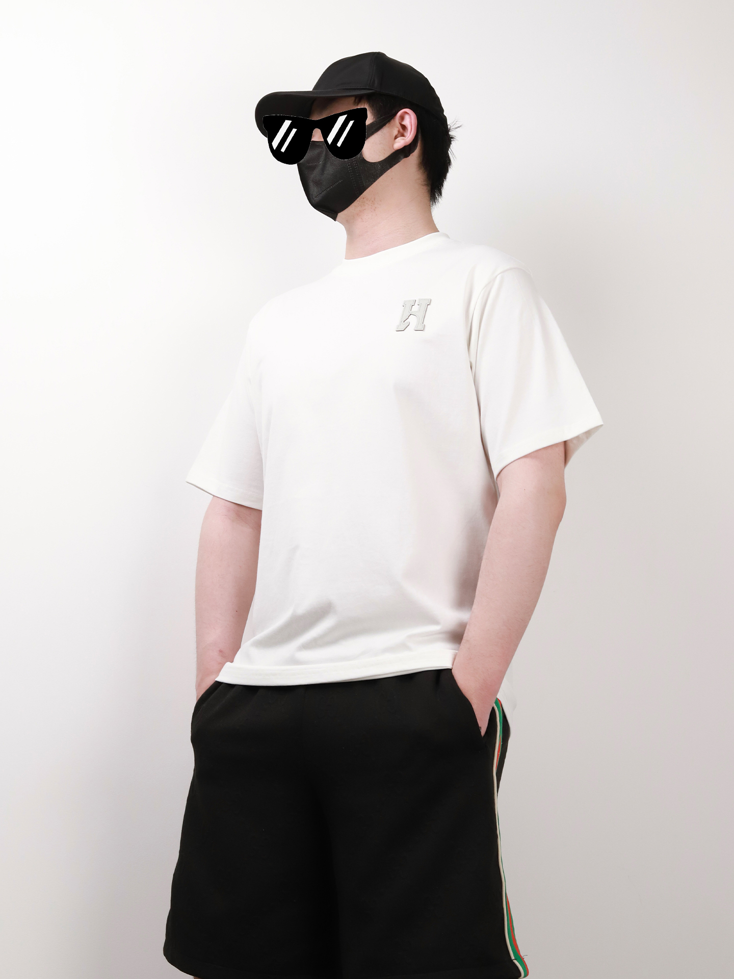 Herms leather label embroidered tee