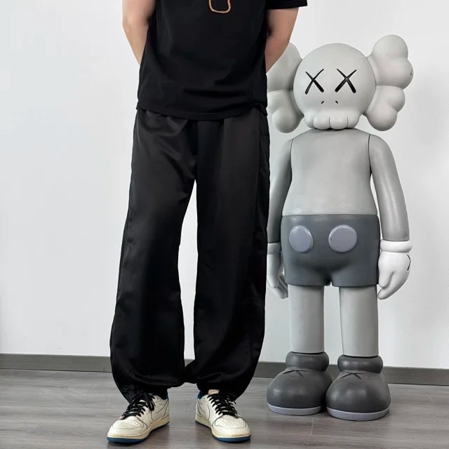 Item ID 9026 MM6 Numeric Signature Zipper Legged Woven Sports Pants