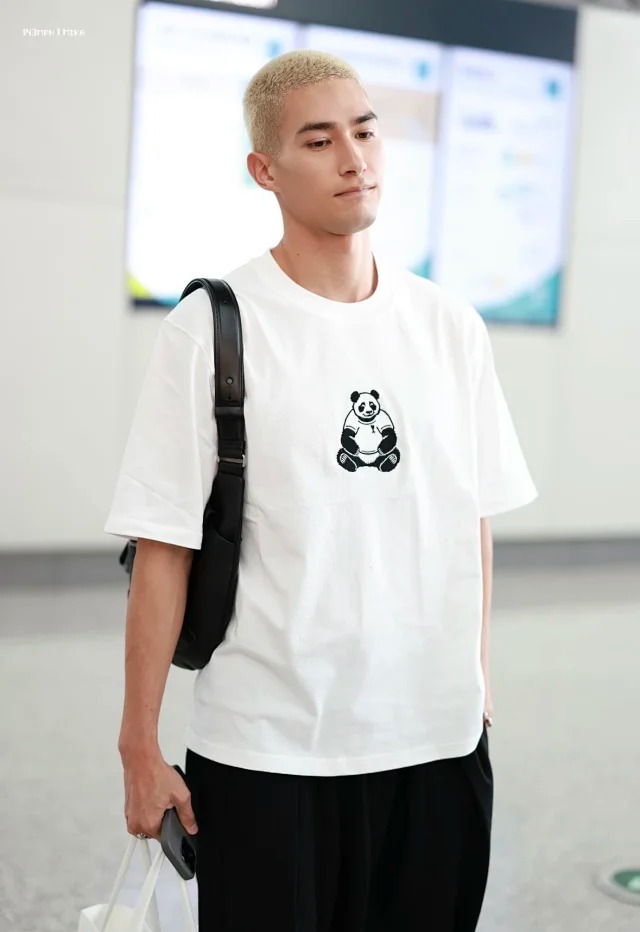 Item ID 9027 AMI Panda Embroidered Knitted Cotton Regular Round Neck Short Sleeve