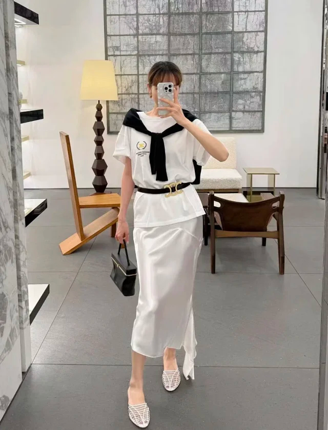 Item ID 9085 CHANE1 Suede Soft Long staple Cotton Fabric Round Neck Logo Embroidered Short Sleeve T-shirt