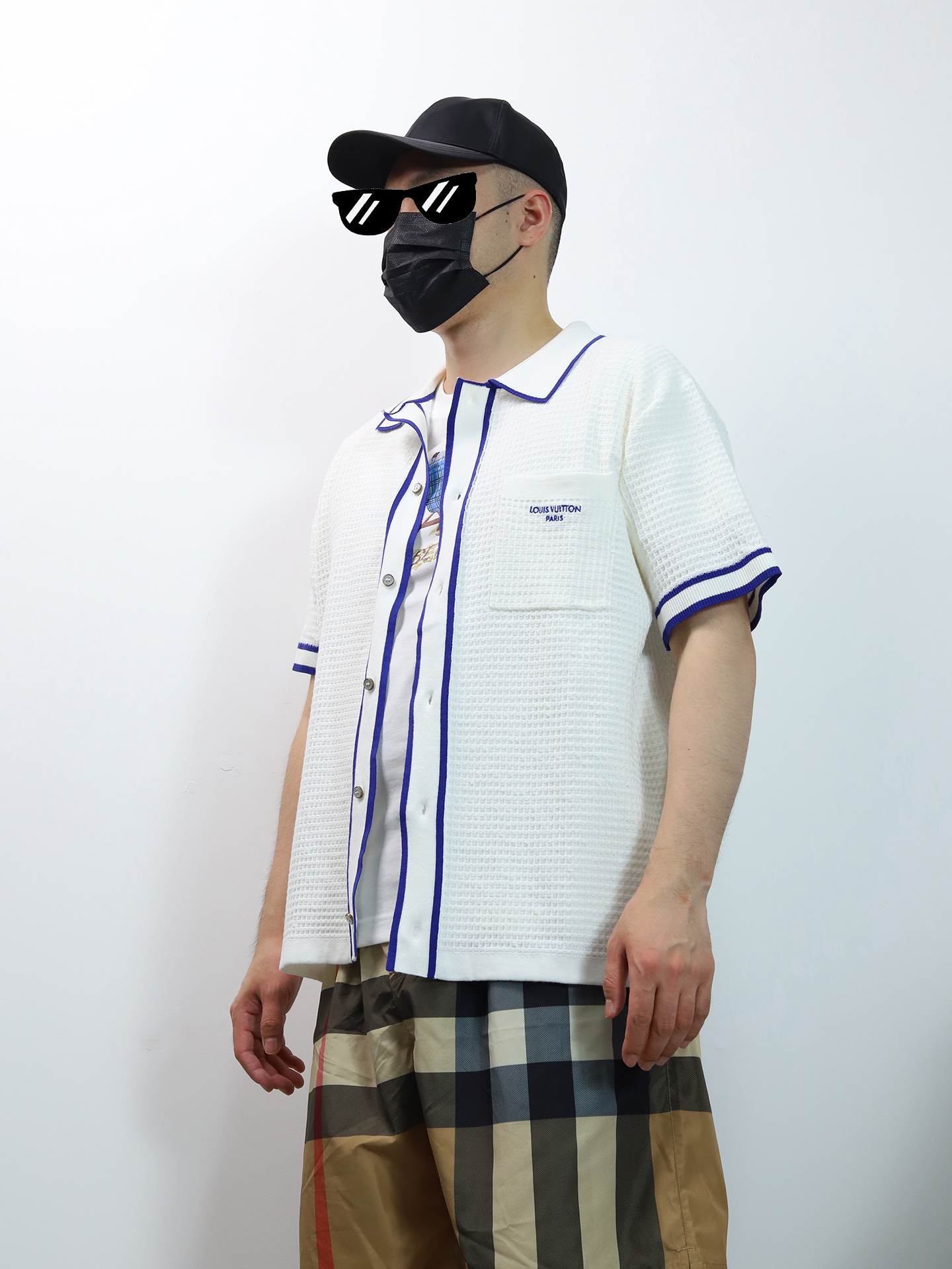 1V waffle knit shirt