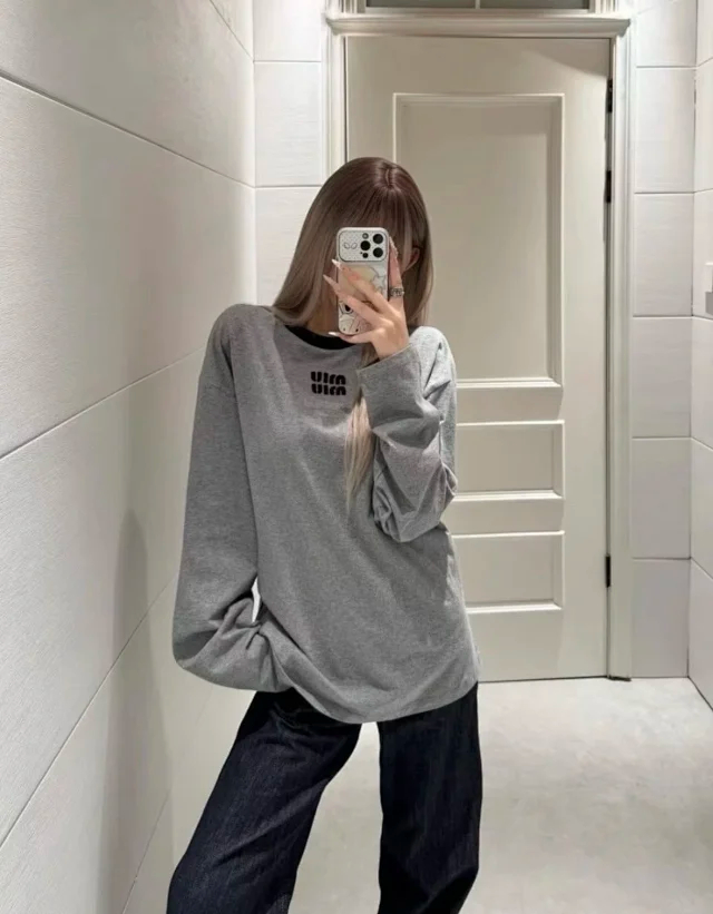 Item ID 9107 M1UM1U Autumn Lazy Style  Fixed-dyed Flower Grey Main Fabric, Long-sleeved Cotton Loose Knitted Dropped Shoulder Sleeve, Long-sleeved T-shirt
