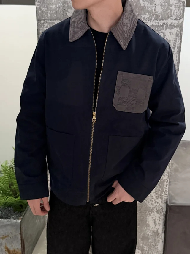 Item ID 9112 1V High-end custom FW26 amier checkered leather pocket workwear jacket, linen long-sleeved zipper leather logo patch pocket workwear jacket outerwear