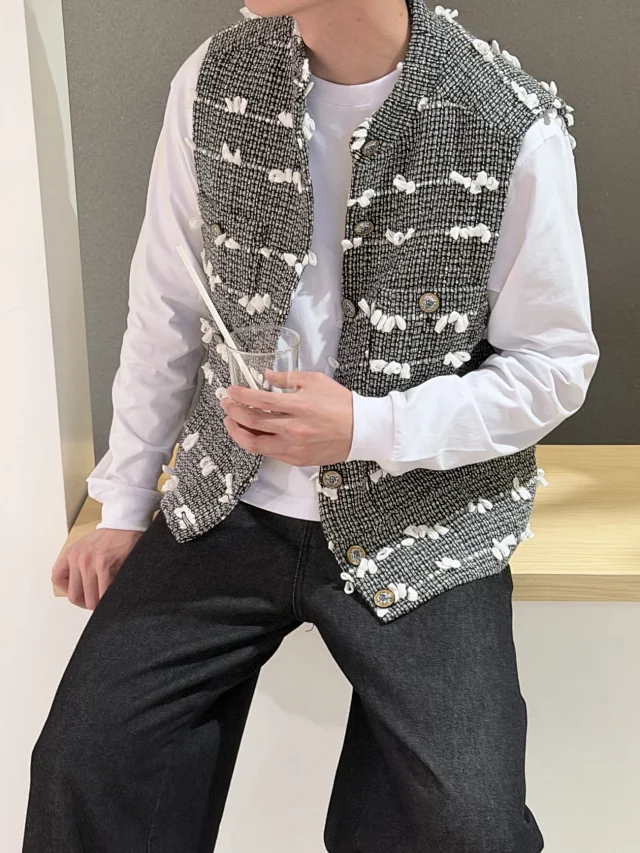 Item ID 9111 CHANEL FW26 Cloud Vest, color-block bowknot decoration, lapel, single-breasted vest