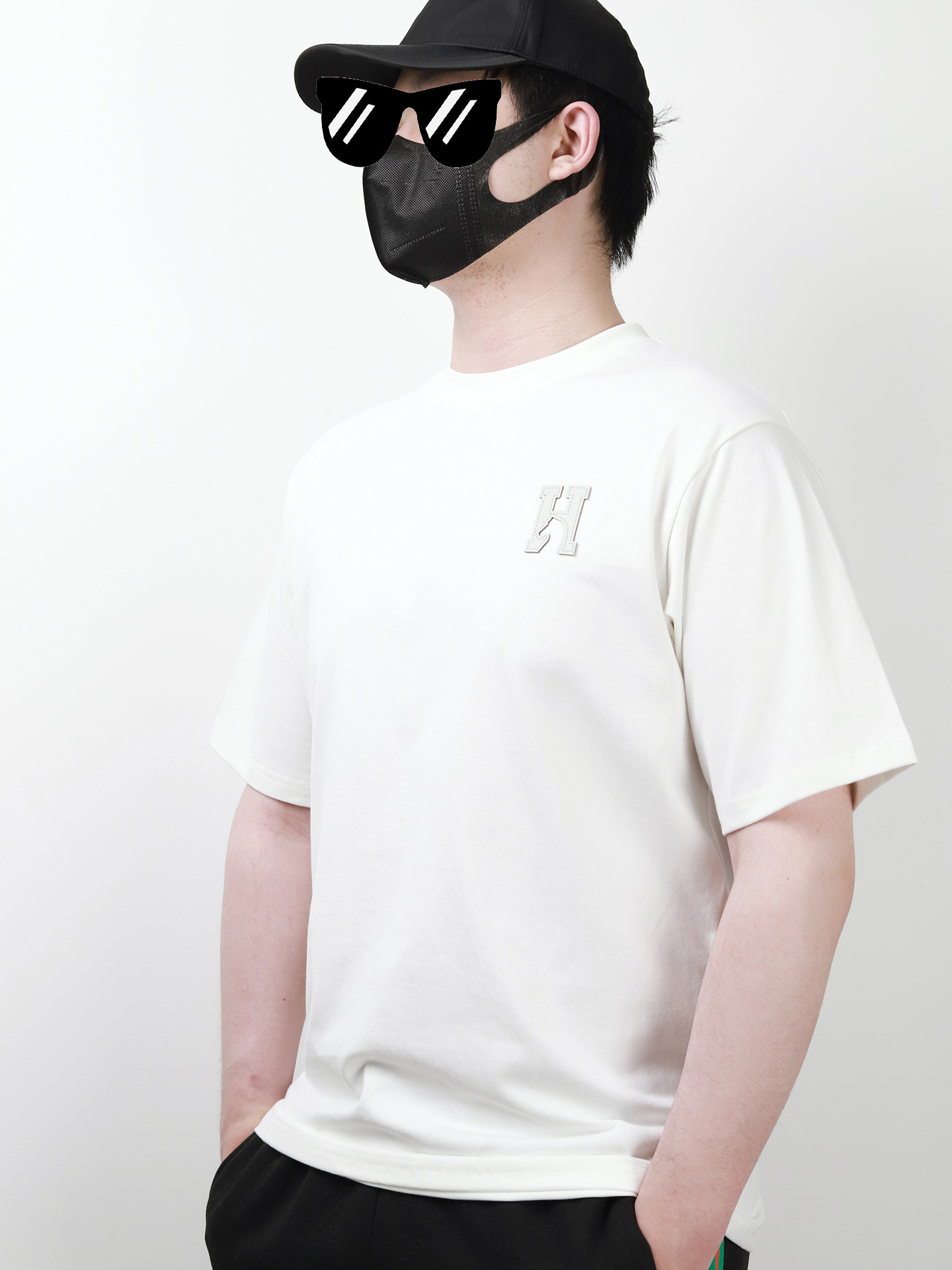 Herms leather label embroidered tee