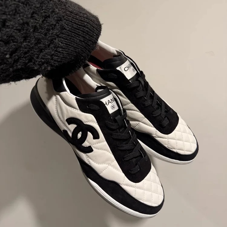 Item ID 9041 CHANE1 imported sheepskin 26S cowhide plush round headed panda low top German training shoes for women black white