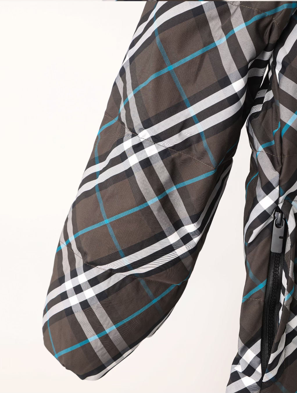 Item ID 8107 Burberr%-BBR-2024ss- Twill series - Reversible down jacket - Double-si