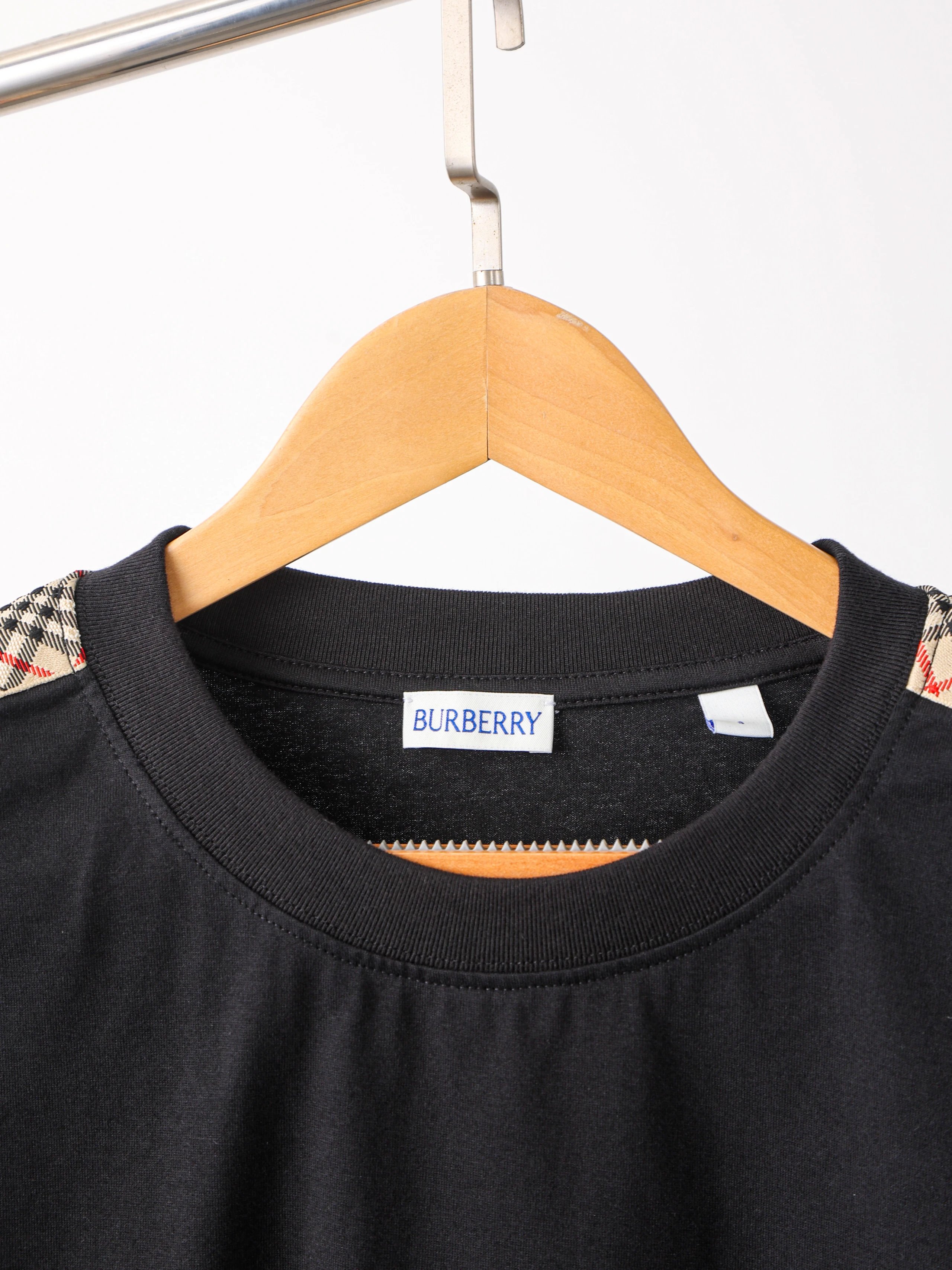 Item ID 8297 Burberr-BBR-2024ss- Shoulder check web short sleeves - Short sleeves w