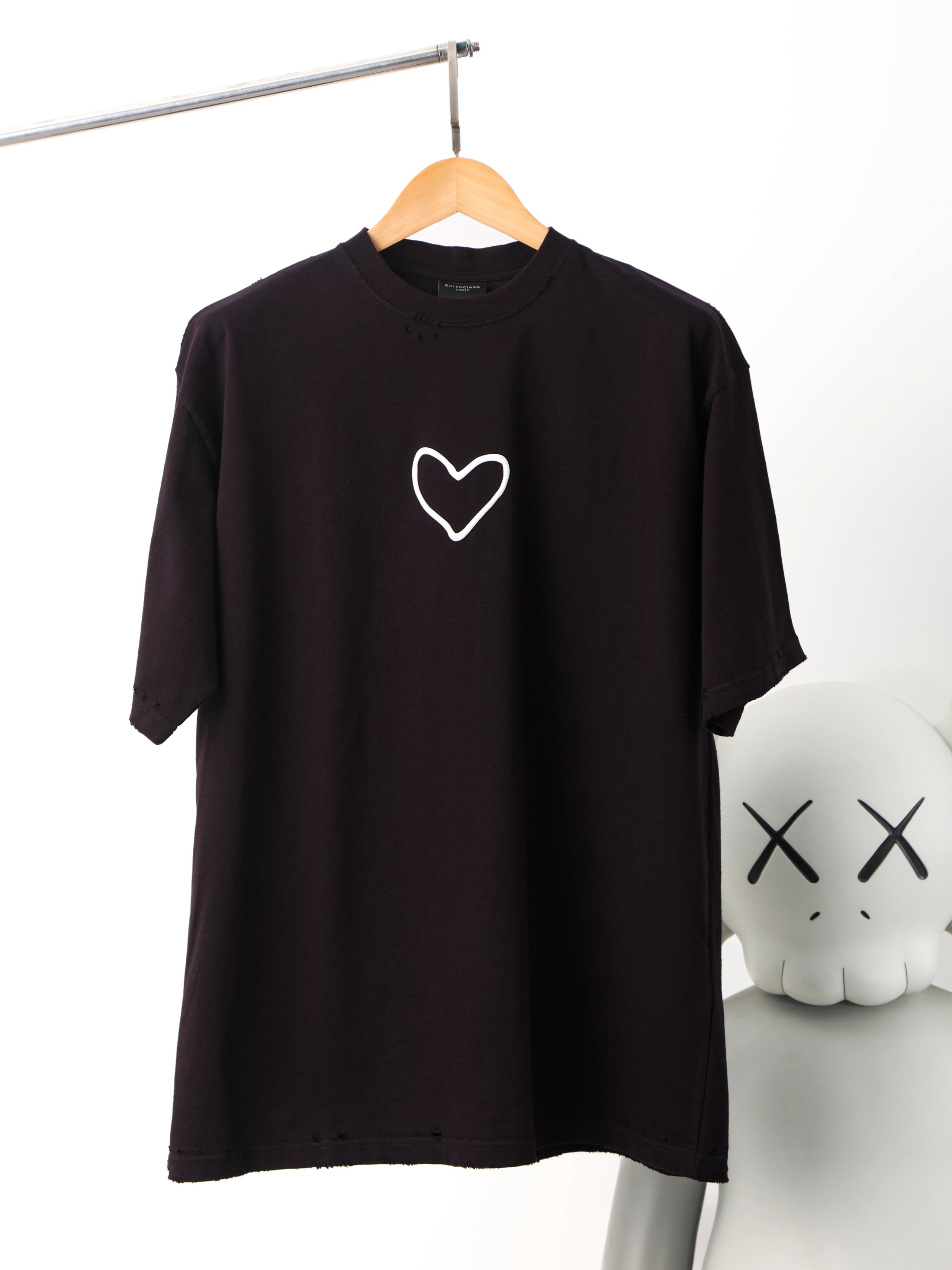 Item ID 8285 Balenci@ga- PARIS -2024ss - Qixi Series - Love Gum Drop Pattern Short