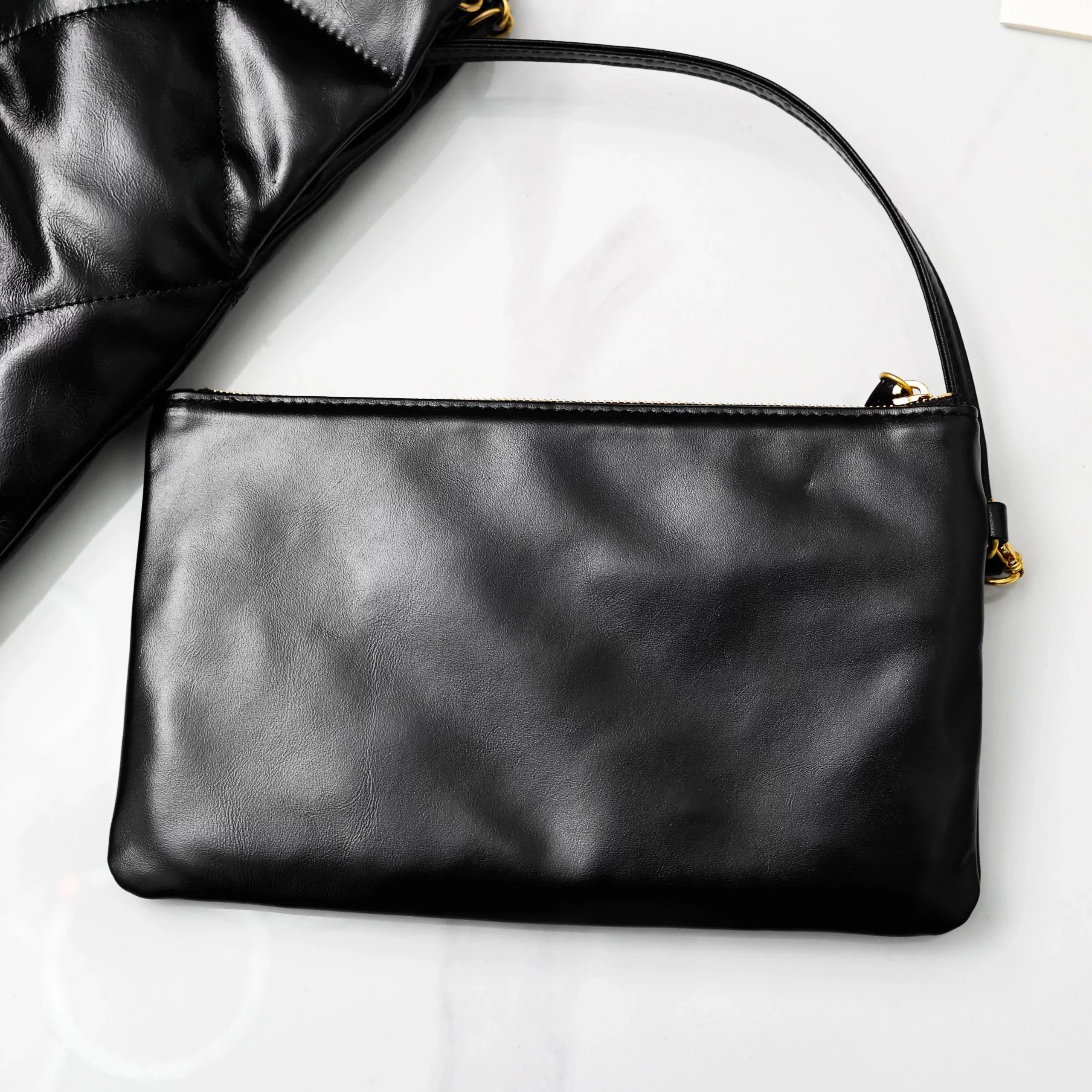 Item ID 8496 luxury garbage bag -CHANE1- Medieval luxury goods - Chanel -Vintage- s