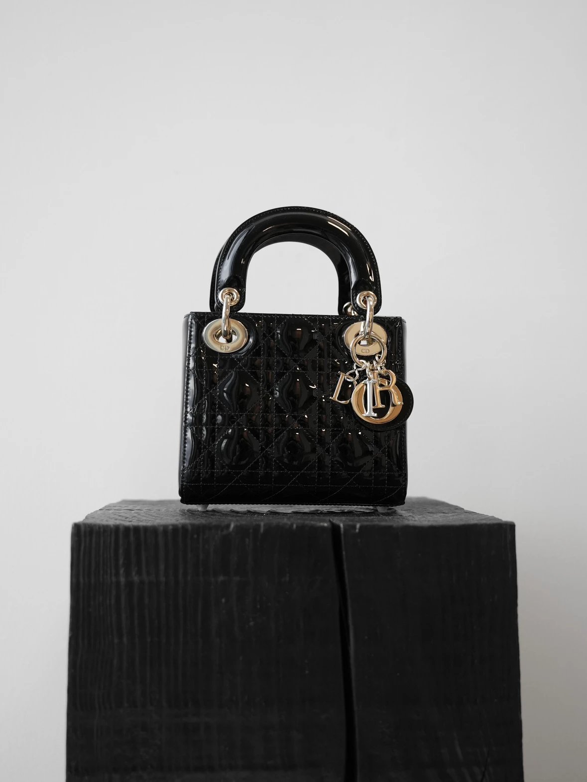 Item ID 8420 -Lady-ABCD1or-“ Imported natural leather ” Detachable chain shoulder s