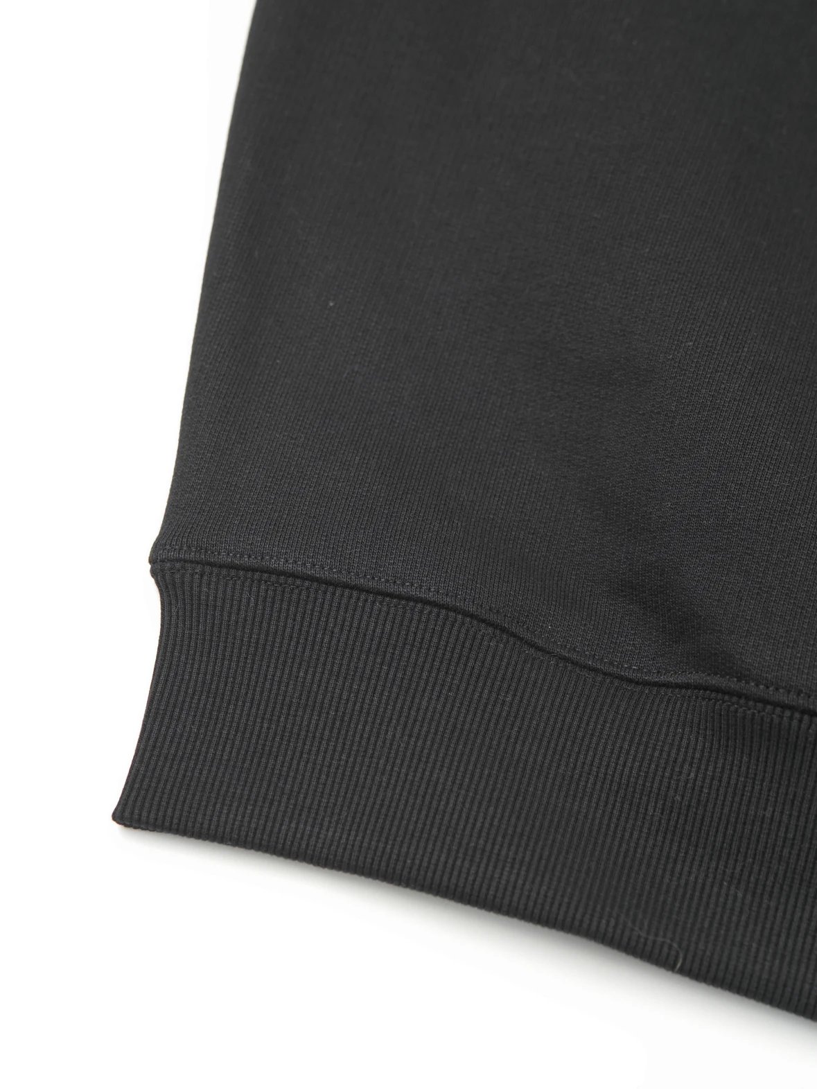 Item ID 8070 AMI solid color logo “ Correct spacer embroidery ”“ Multi-color dyeing