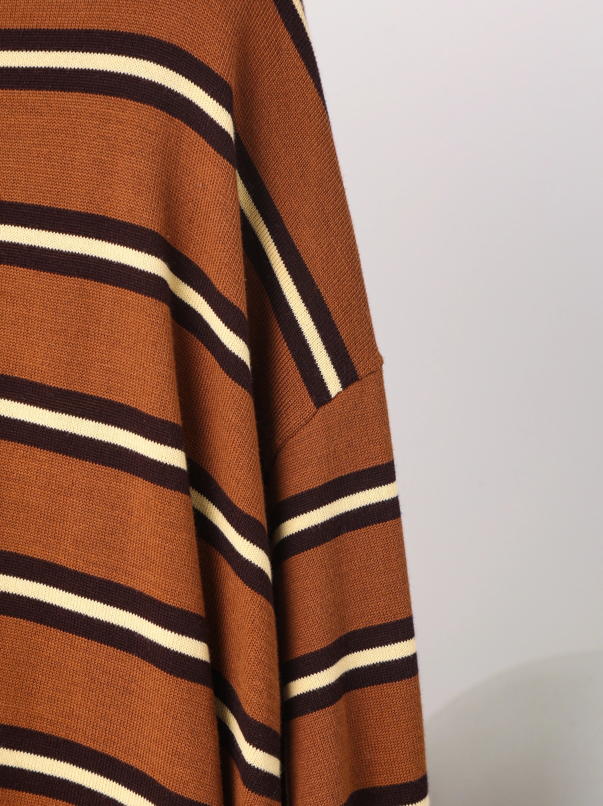 Item ID 8182 L0EWE-Luoyiwei-2024-ss-striped knitted pure cotton polo shirt - brown