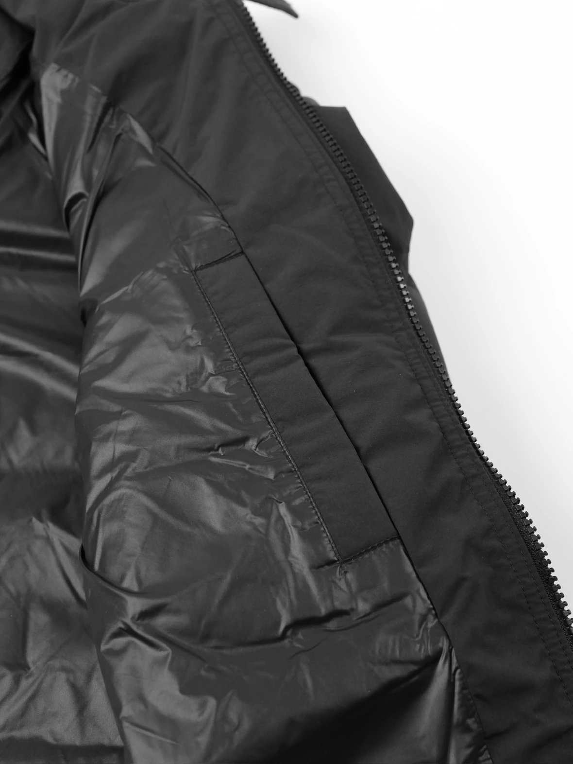 Item ID 8098 Acne SS25 Logo _National Standard 90 White Duck Down_ Solid Color Zipp