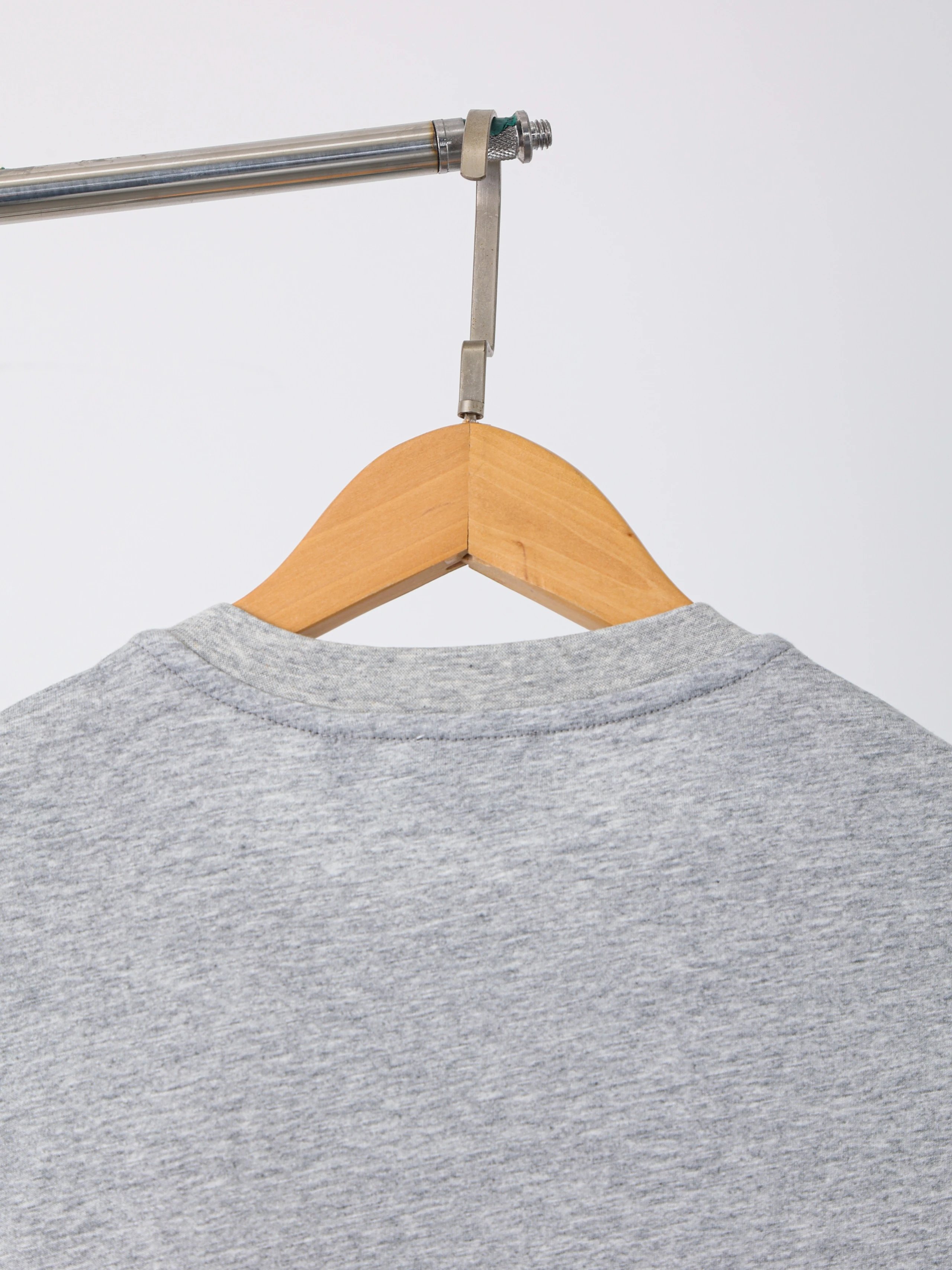 Item ID 8300 Burberry - Burberry 2020ss - Classic - Platinum Equestrian Knight Embr