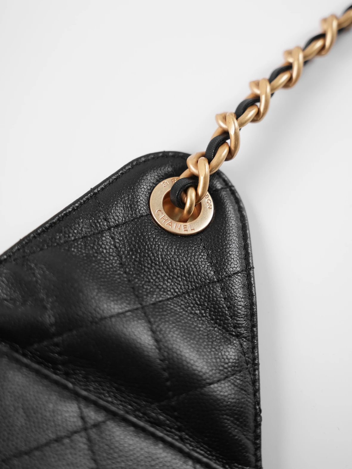 Item ID 8457 CHANE1- Xiaoxiang -25Bag-25S- classic logo Logo“ Imported grain emboss