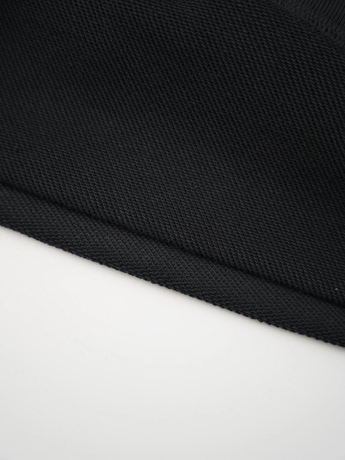 Item ID 8075 BBR-FW25- Ribbed trim -“ Exclusive high-end webbing ” round neck sweat