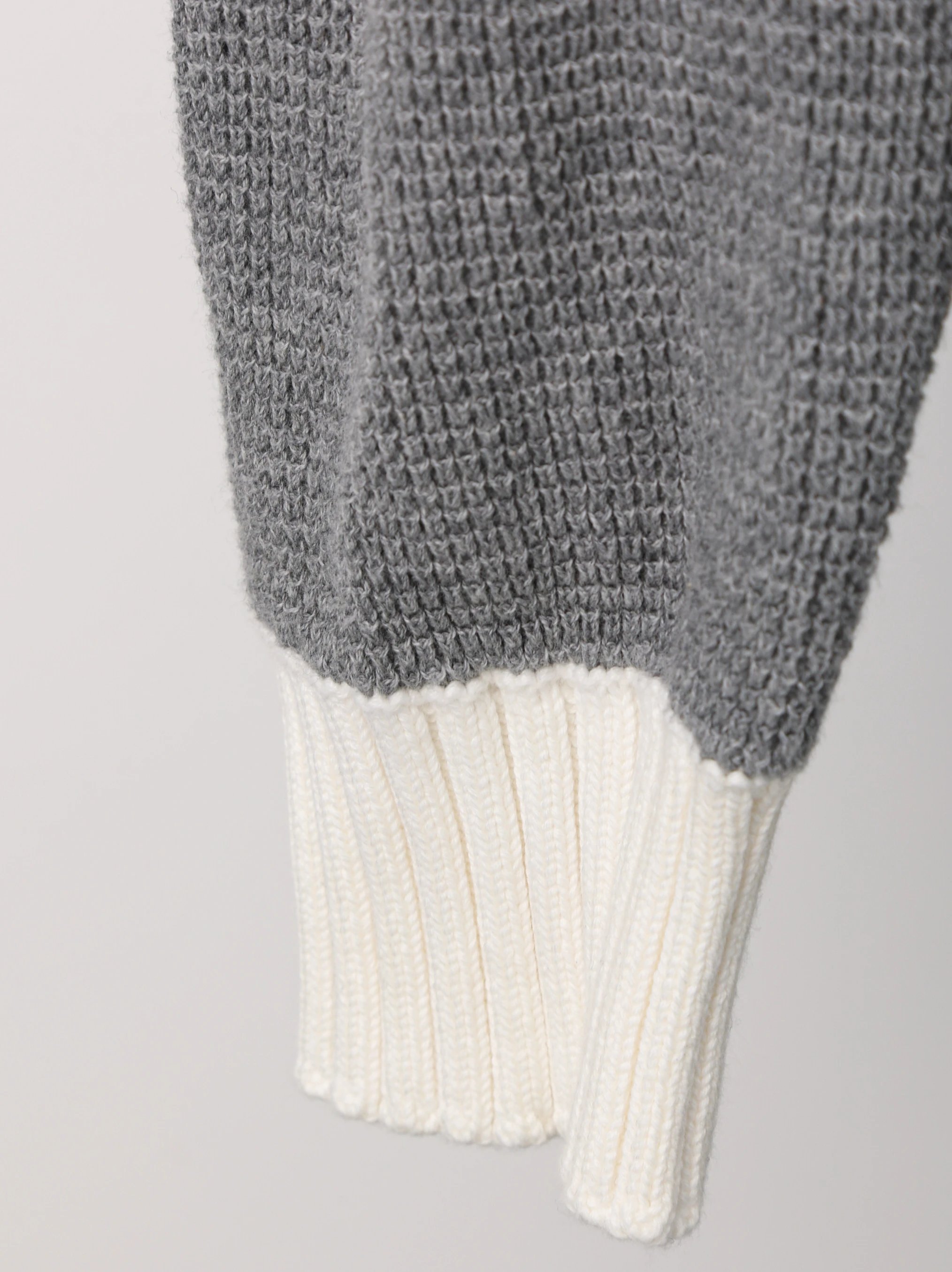 Item ID 8191 THOM-BR0WNE-TB-2024-ss-Grey white striped knitted polo shirt - Double