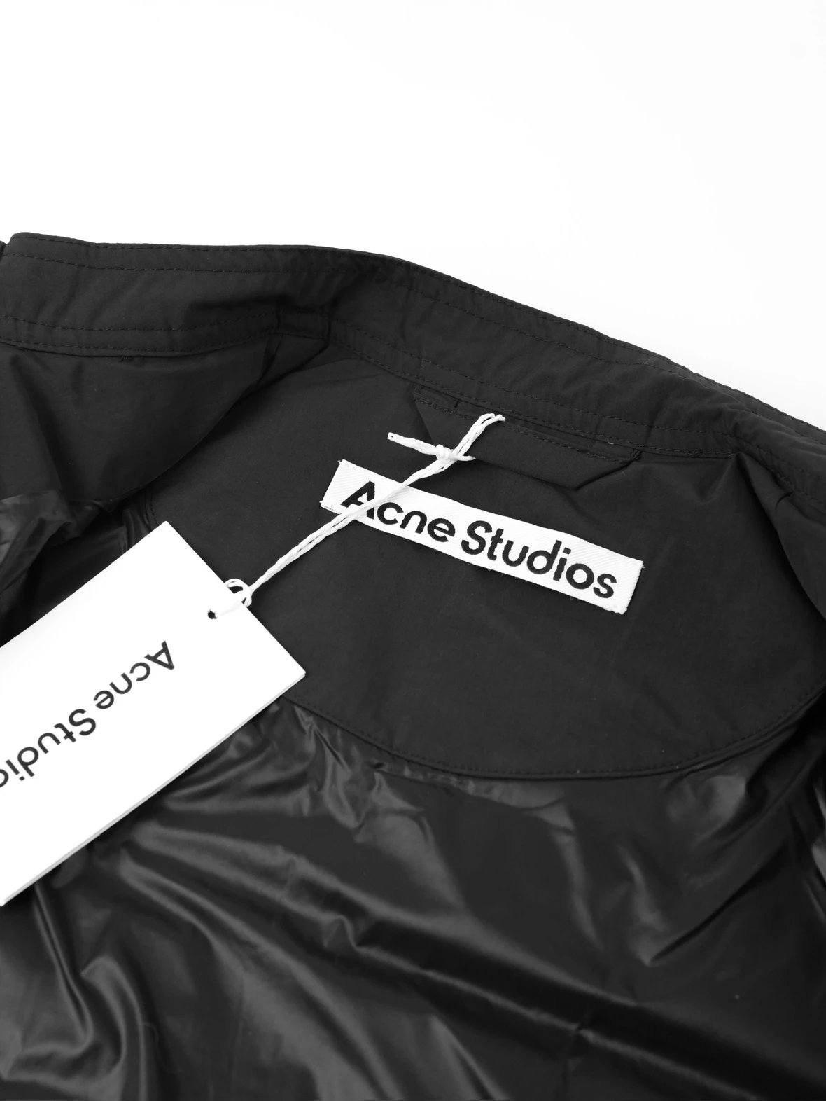 Item ID 8098 Acne SS25 Logo _National Standard 90 White Duck Down_ Solid Color Zipp