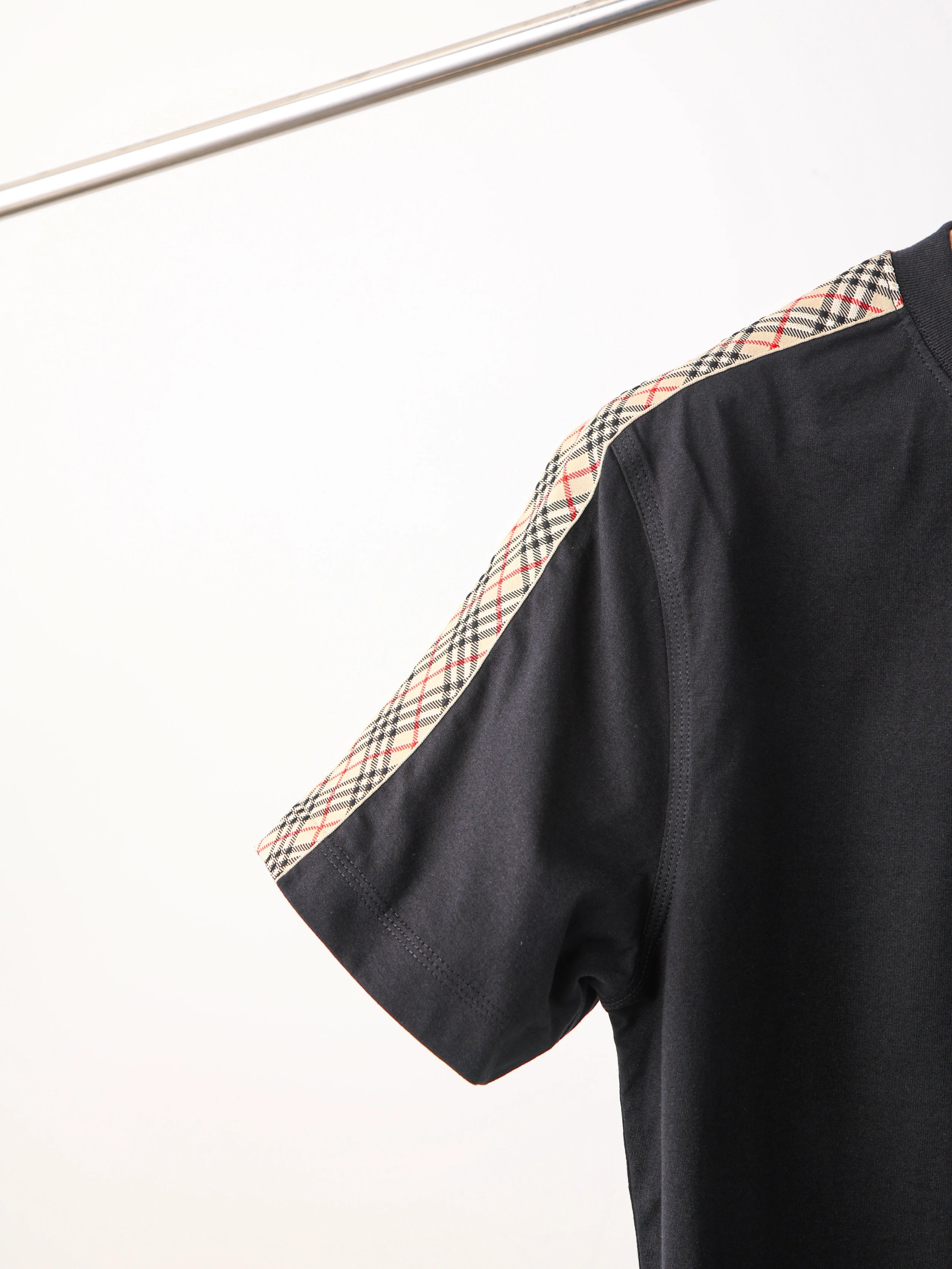 Item ID 8297 Burberr-BBR-2024ss- Shoulder check web short sleeves - Short sleeves w