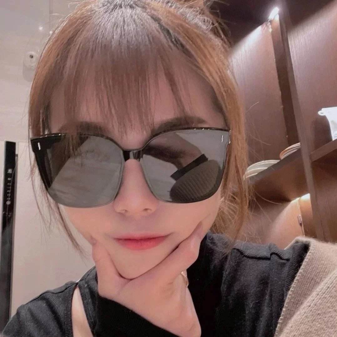 Item ID 8410 Gentleman Monster Sunglasses - Large frame classic versatile sunglasse