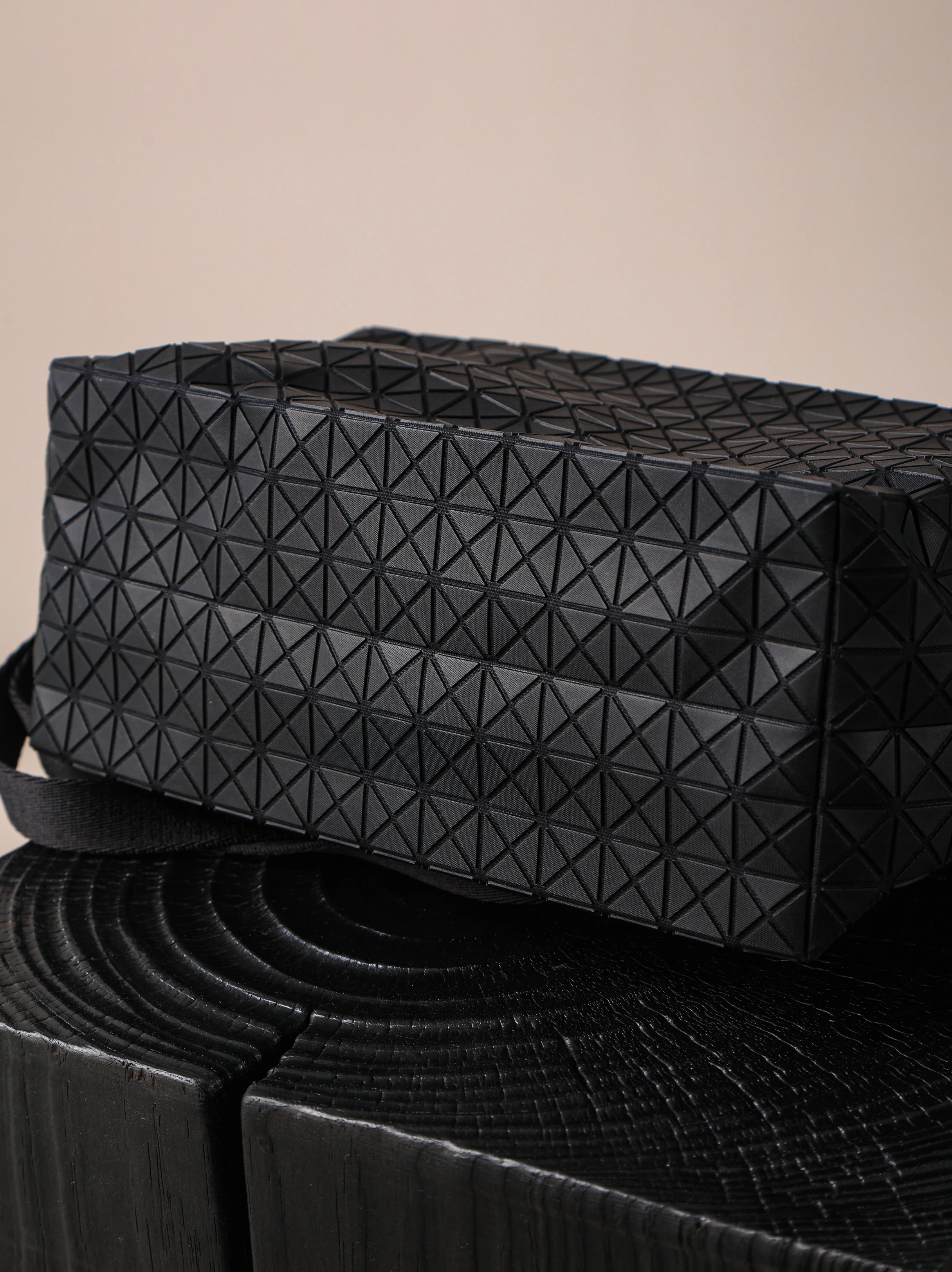 Item ID 8490 Issey-M1yaki- Issey Miyake -Kuro-saddle-PVC diamond camera bag - Matte