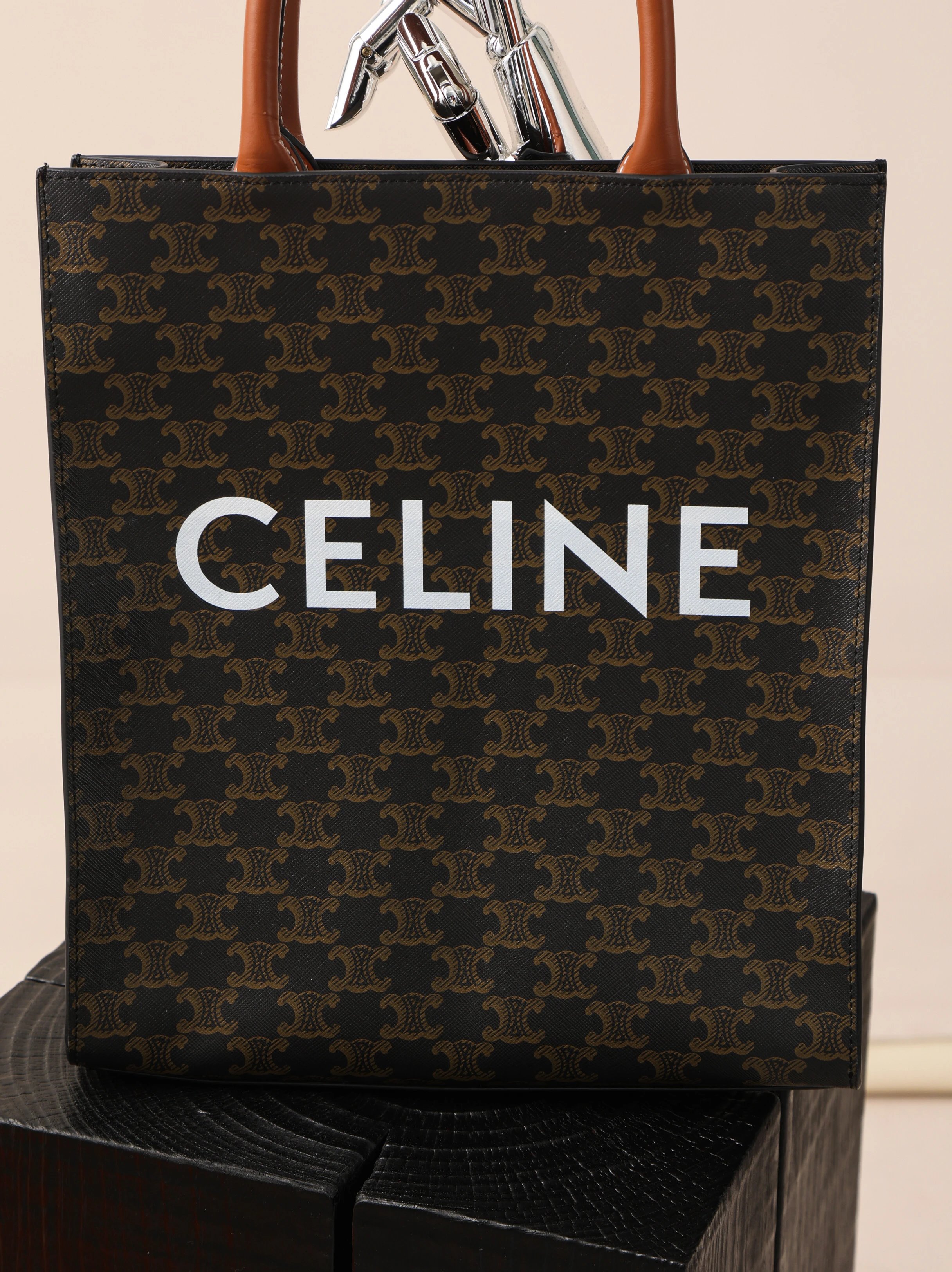 Item ID 8452 CEL1NE- Celine -2020ss- Classic -Cabas-Tote-thriomphe- Classic all-ove