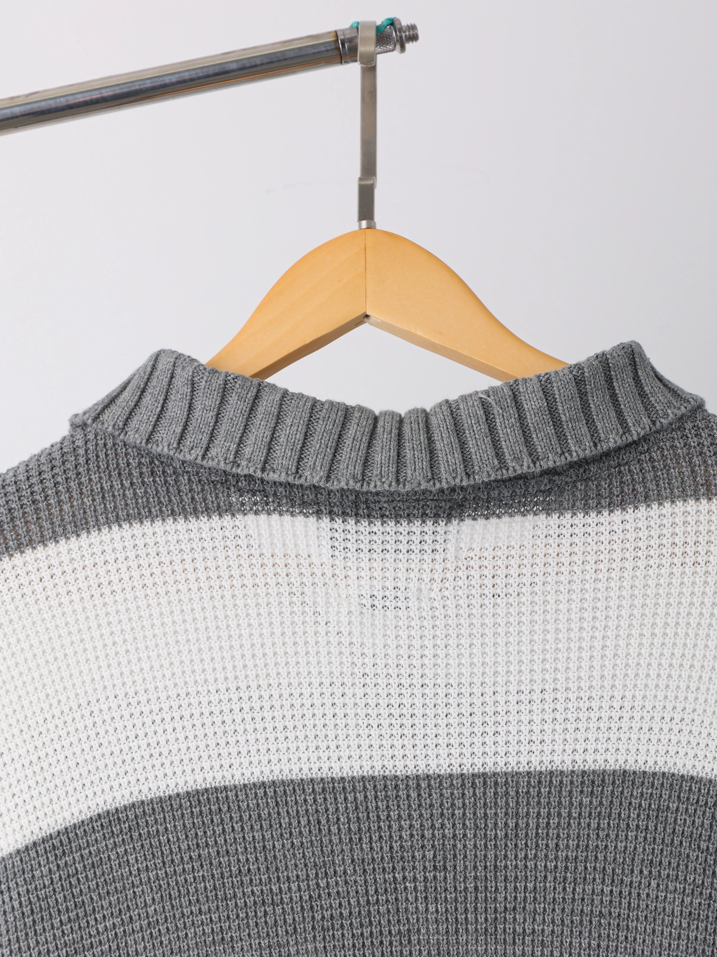 Item ID 8191 THOM-BR0WNE-TB-2024-ss-Grey white striped knitted polo shirt - Double