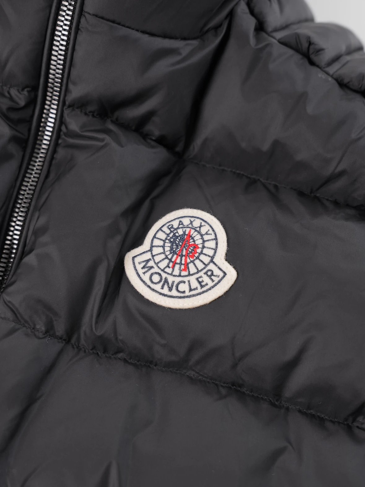 Item ID 8138 vest - long sleeves -Christopher-Raxxy- Joint model - stand collar zip