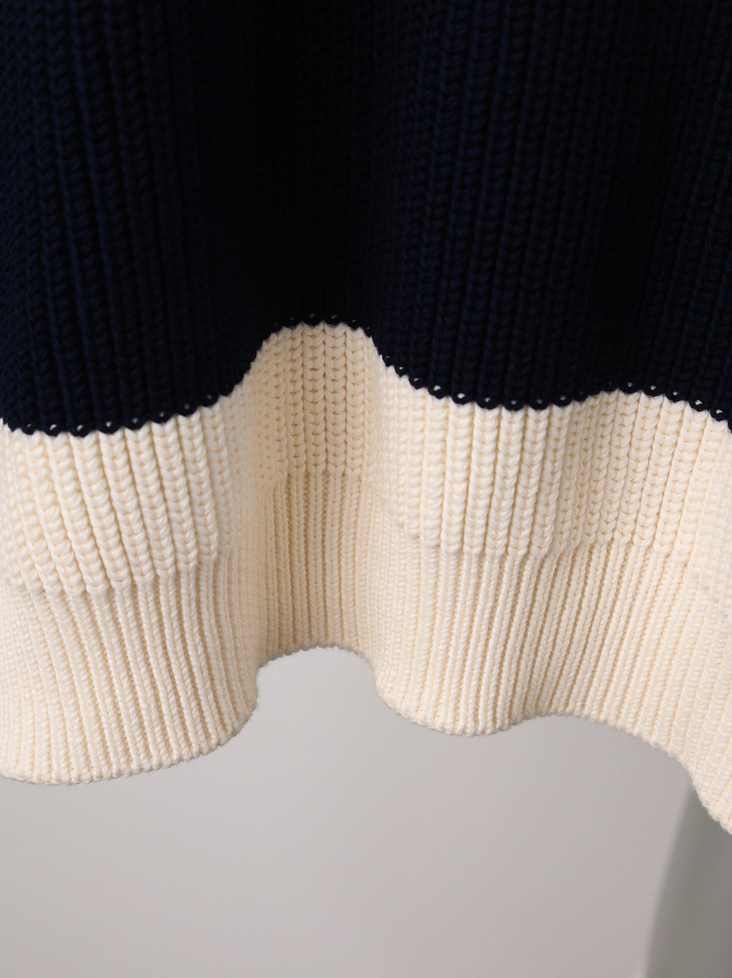 Item ID 8254 CEL1NE- Celine -2024ss- striped jacquard letter sweater - knitted loos