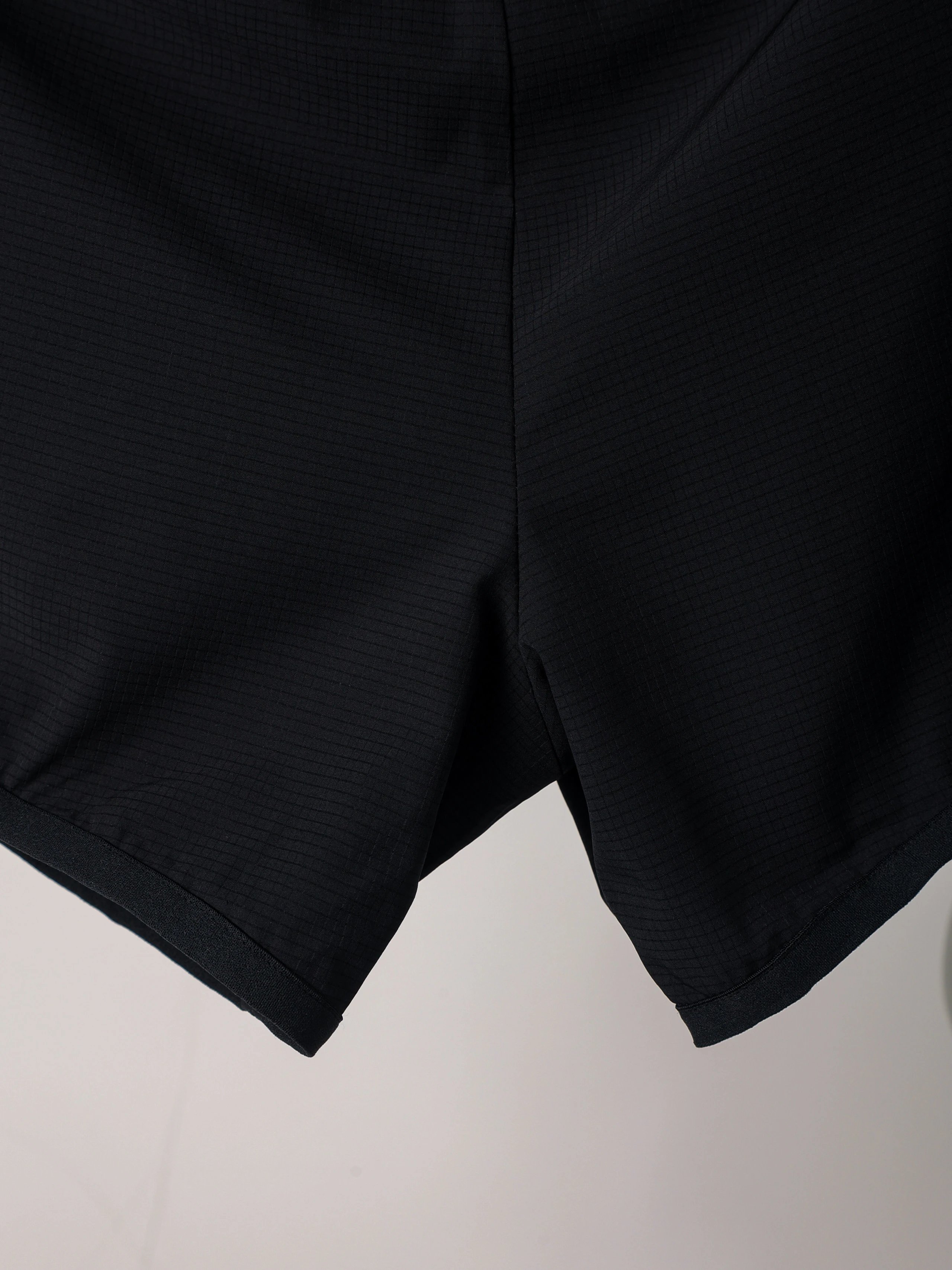 Item ID 8235 Fear-of-God-FOG-x-Adid@s-Athletics- Co branded series sports shorts -